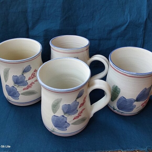 Set of 4 vintage studio pottery mugs by Coyote Hill blue and pink flowers excell - Picture 1 of 8